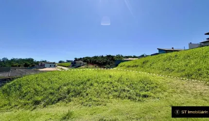 Terreno à venda em Nazaré Paulista - Condomínio próximo à Represa!
