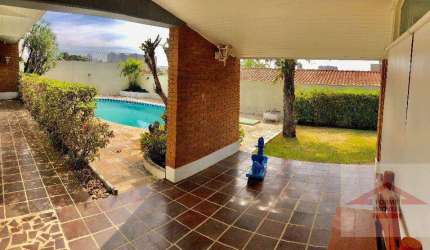 Casa com 3 dormitórios à venda, 393 m² por R$ 2.700.000,00 - Jardim Brasil - Jundiaí/SP