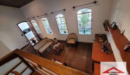 Casa com 4 quartos, sendo 1 suíte à venda, 248 m² por R$ 860.000 - Cidade Nova - Jundiaí/SP