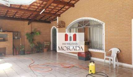 EXCELENTE CASA NO BOSQUE DOS EUCALIPTOS