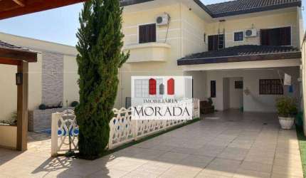 Casa com 3 dormitórios à venda, 160 m² por R$ 875.000,00 - Villa Branca - Jacareí/SP