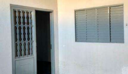 Casa com 2 dormitórios à venda por R$ 300.000,00 - Conjunto Residencial Dom Pedro I - São José dos Campos/SP