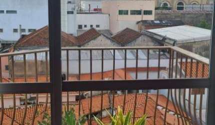 Apartamento á venda, 2 dormitórios, 2 banheiros, andar alto e que permite a colocar ar condicionado, perto da faculdade São Leopoldo Mandic