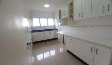 Apartamento de 3 dormitórios á venda no condomínio Village Debret em Campinas-SP