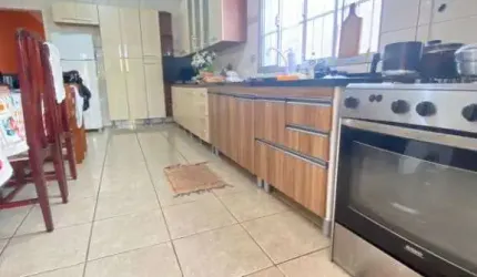 Sobrado com 3 dormitórios à venda, 200 m² por R$ 480.000,00 - Jardim Valéria - Guarulhos/SP