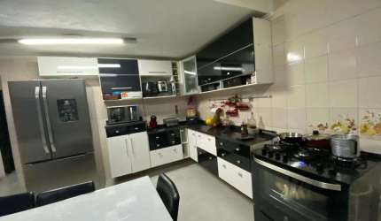 Sobrado com 3 dormitórios à venda, 180 m² por R$ 905.000 - Vila Silveira - Guarulhos/SP