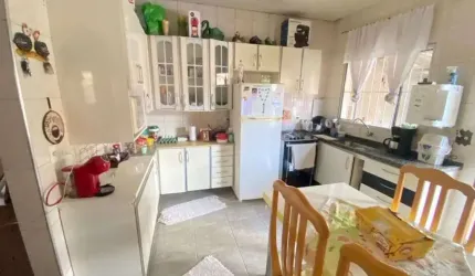 Casa com 2 dormitórios para alugar, 150 m² por R$ 2.500,00/mês - Vila Itapoan - Guarulhos/SP