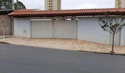 Casa com 4 dormitórios à venda, 124 m² por R$ 750.000 - Jardim Santana - Valinhos/SP