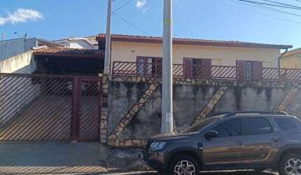 Casa com 3 dormitórios à venda, 151 m² por R$ 585.000 - Jardim Jurema - Valinhos/SP
