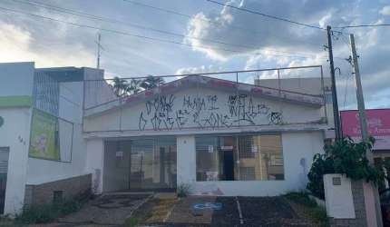 Casa com 3 dormitórios, 200 m² - venda por R$ 2.200.000 ou aluguel por R$ 7.500/mês - Centro - Valinhos/SP