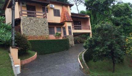 Casa com 3 dormitórios à venda, 450 m² por R$ 1.380.000,00 - Condomínio Chácara Flora - Valinhos/SP