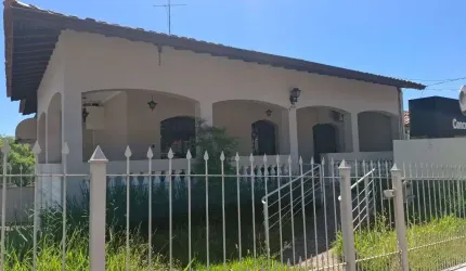 Casa com 3 dormitórios para alugar, 318 m² por R$ 9.431,18/mês - Vila Clayton - Valinhos/SP