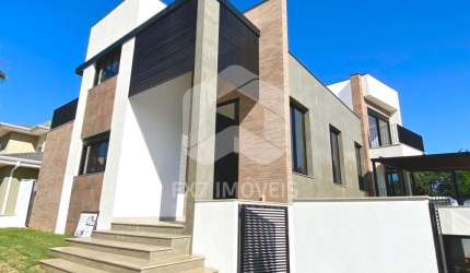 Casa a venda no Swiss Park com 5 suites