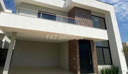 Casa de Condomínio com 4 suites, sendo 1 suite terrea