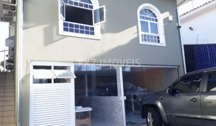 Venha conhecer este incrível sobrado localizado no bairro Jardim Chapadão em Campinas
