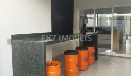 Casa terrea no Real Parque Sumaré aceita permuta em carro