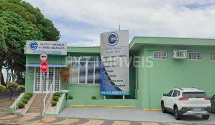 Casa comercial no Parque Prado
