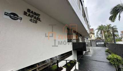 Cobertura Duplex reformada com piscina privativa em Caiobá