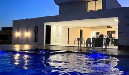 Maravilhosa Casa 04 quartos em Condomínio Gran Royalle Betim - MG