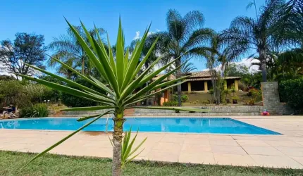 Belíssimo Sítio à Venda em Esmeraldas/MG - R$ 2.950.000,00