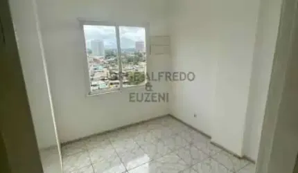 Apartamento com 2 quartos à venda na Avenida Marechal Floriano Peixoto, Centro, Nova Iguaçu, 57 m2 por R$ 180.000