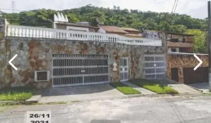 Casa em condomínio fechado com 4 quartos à venda na Rua São Caetano do Sul, Vila Valqueire, Rio de Janeiro, 675 m2 por R$ 1.100.000