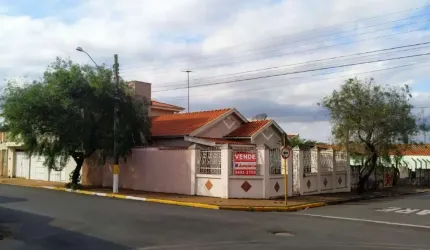 Casa a venda Bom Jesus (centro) 4 dormitórios e 2 suites