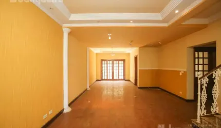 Casa para comprar, 4 dormitórios, 1 suíte, 2 vagas, Jardim Petrópolis, Piracicaba-SP