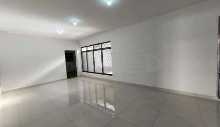 Casa para aluguel, 3 quartos, 1 suíte, 5 vagas, Centro - Piracicaba/SP