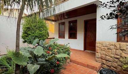 Casa para aluguel, 4 quartos, 1 suíte, 9 vagas, Centro - Piracicaba/SP