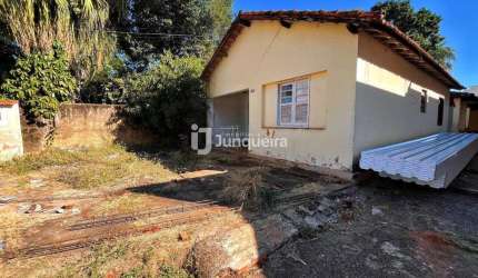 Casa à venda, 2 quartos, 3 vagas, Dois Córregos - Piracicaba/SP