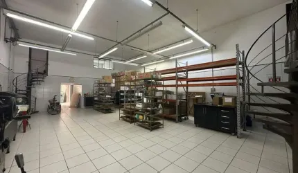 Casa Comercial à venda, 3 quartos, 1 suíte, 2 vagas, Vila Monteiro - Piracicaba/SP