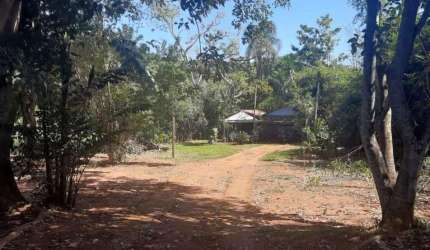 Chácara para Venda em Senador Canedo, Estância Vargem Bonita, 3 dormitórios, 1 suíte, 2 banheiros, 2 vagas