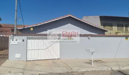 Casa para Venda em Goiânia, Jardim América, 3 dormitórios, 1 suíte, 3 banheiros, 3 vagas