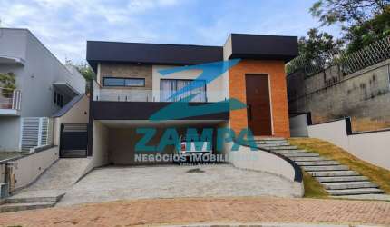 CASA COM 3 SUITES (1 COM HIDRO), REPLETA DE PLANEJADOS, AR CONDICIONADO, VARANDA GOURMET E 6 VAGAS