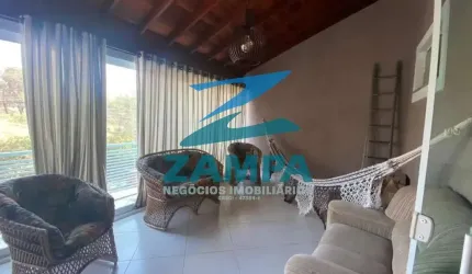 SOBRADO MOBILIADO COM 3 QUARTOS COM AR (1 SUITE), TODO PLANEJADO, 2 VGS COBERTAS, CHURRASQUEIRA