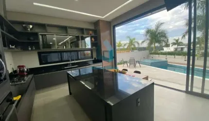 Casa a venda no Condomínio Alphaville - Votorantim