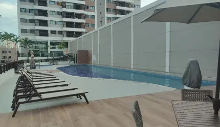 Apartamento novo e projetado, dois quartos, varanda e lazer completo.