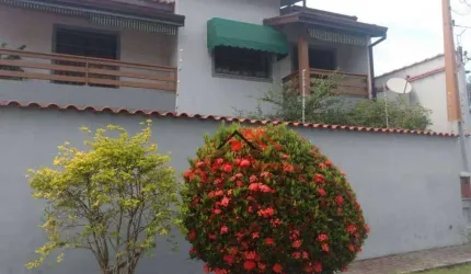 Sobrado com 3 dormitórios à venda, 262 m² por R$ 1.100.000,00 - Indaiá - Caraguatatuba/SP