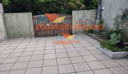 Casa com 01 Dormitório + 01 Edícula nos fundos. Bairro: JARDIM TERRALÃO Caraguatatuba/SP