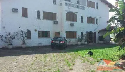 Sobrado com 8 dormitórios à venda, 507 m² por R$ 4.000.000,00 - Massaguaçu - Caraguatatuba/SP