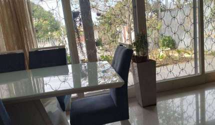 Casa com 3 dormitórios à venda, 220 m² por R$ 800.000,00 - Sítio São José Dois - Taubaté/SP