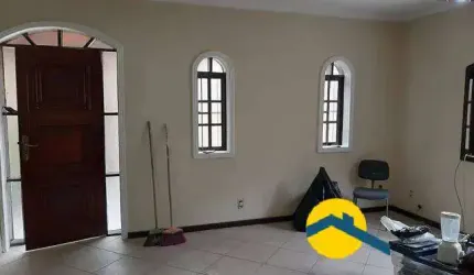 Casa vazia para venda no Fonseca - Niterói -Rio de Janeiro.