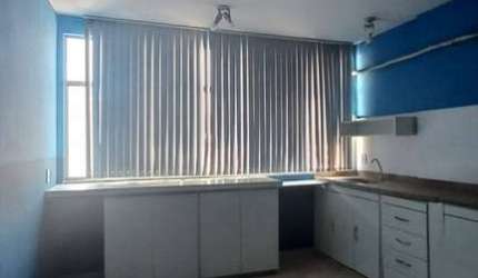 Sala comrcial  vazia à venda no Centro  - São Gonçalo - Rio de janeiro