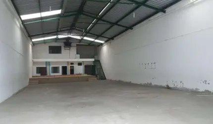 Barracão / Galpão / Depósito à venda na Rua Sapucaia, Girassol, Ribeirão das Neves por R$ 650.000