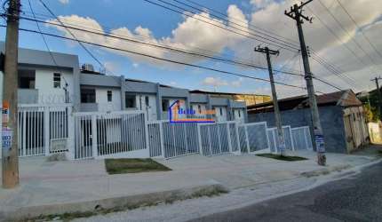 Casa com 2 quartos à venda na Rua Professora Vicentina Barreto, Planalto, Belo Horizonte por R$ 460.000