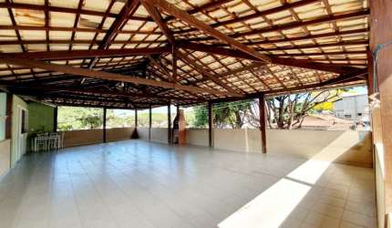 Casa com 3 quartos à venda na Rua Sorocaba, Letícia, Belo Horizonte por R$ 1.200.000