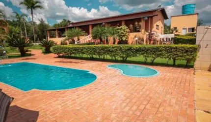 Chácara / sítio com 6 quartos à venda no Nova Esmeralda, Esmeraldas  por R$ 1.050.000
