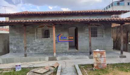 Casa com 3 quartos à venda na Rua Ribeirão Preto, Piratininga (Venda Nova), Belo Horizonte por R$ 490.000