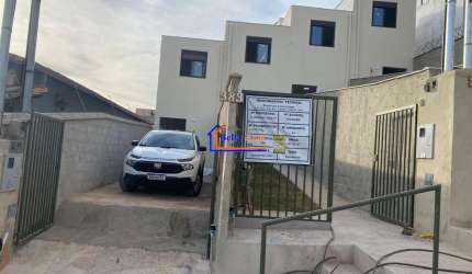 Casa com 2 quartos à venda na Rua Tunísia, Canaã, Belo Horizonte por R$ 399.000